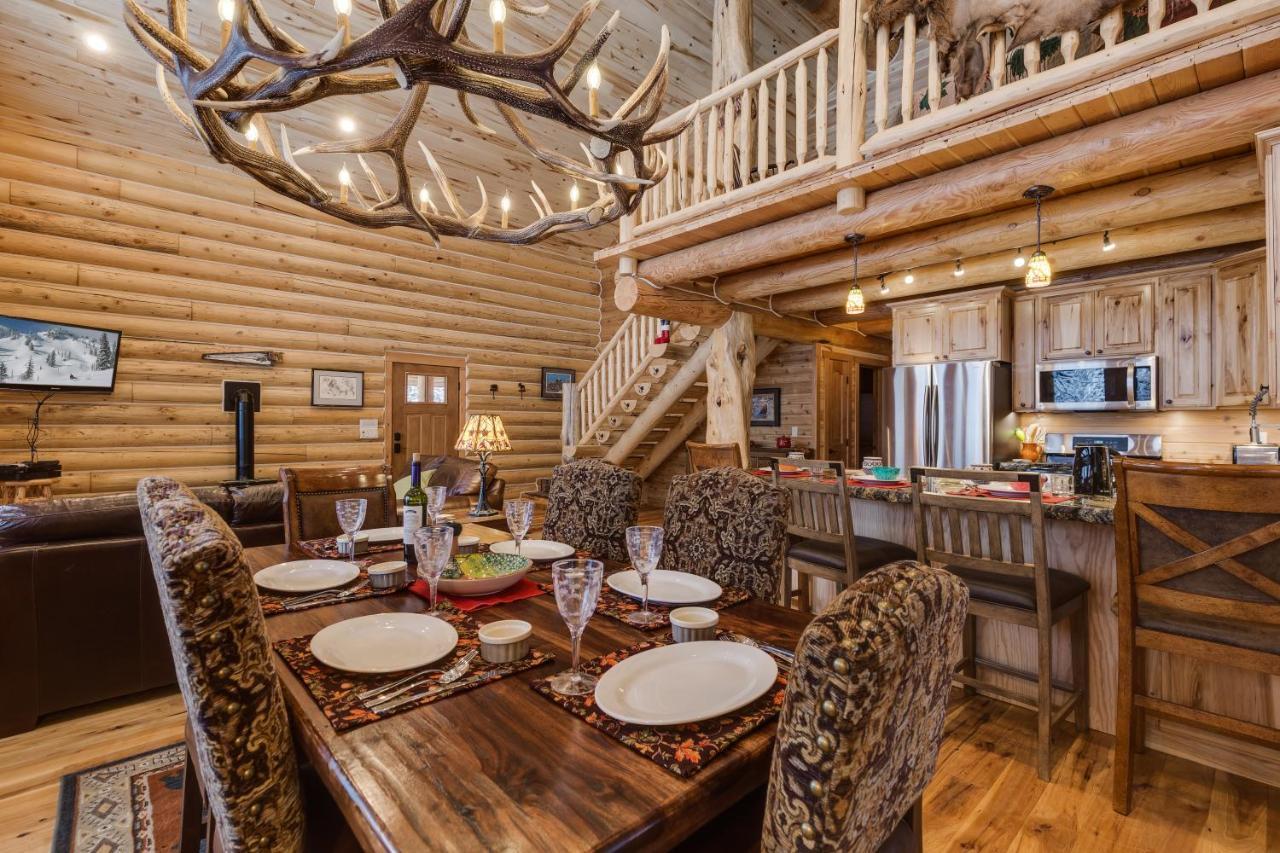 Lumberjack Lodge By Kabino Hot Tub Fire Pit Satellite Wifi Grill Large Porch Айленд-Парк Екстер'єр фото